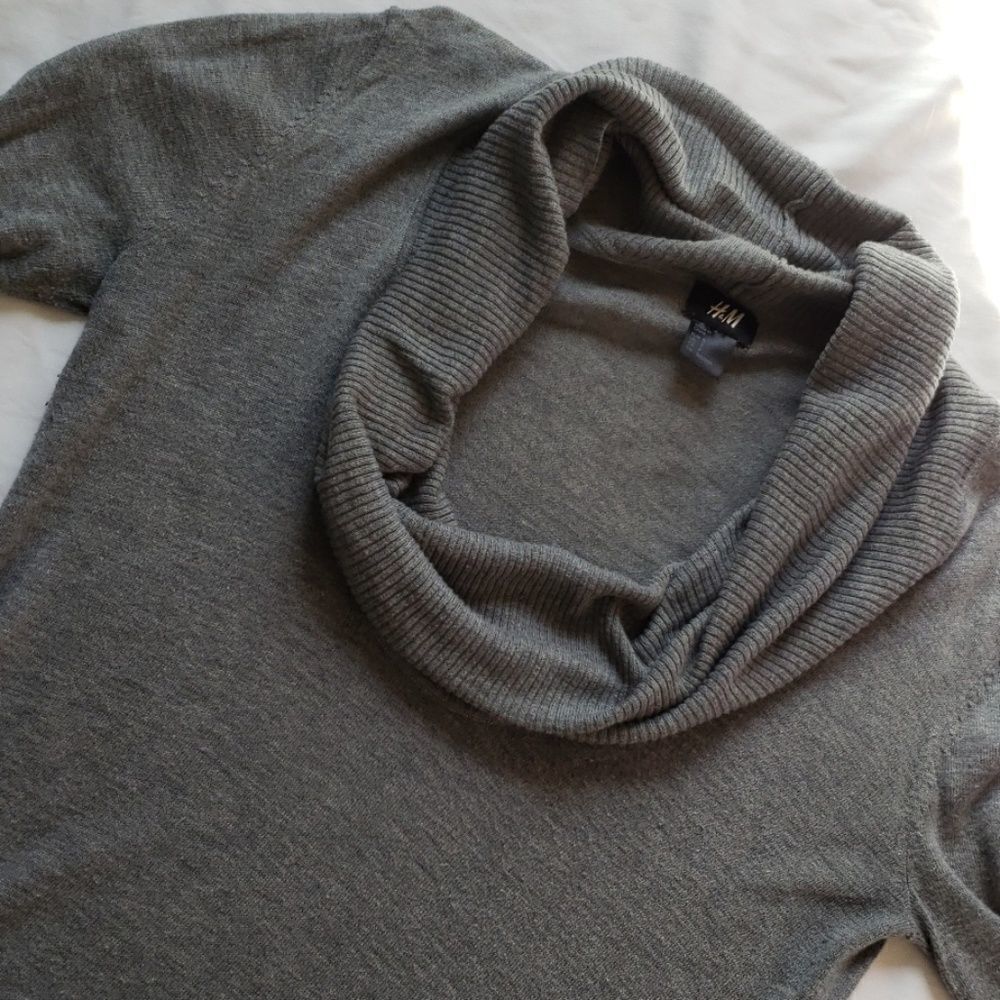 H&M cowlneck grey sweater